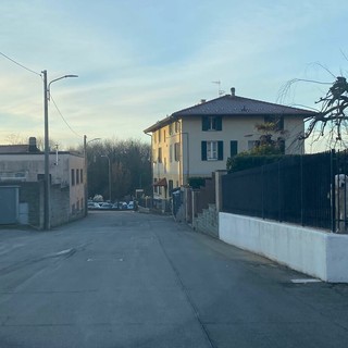 Via Santa Maria Maddalena a Varese: la zona dell'intervento dei soccorsi ieri sera attorno alle 19.30 Via Santa Maria Maddalena a Varese: la zona dell'intervento dei soccorsi ieri sera attorno alle 19.30