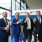 Al Vinitaly il Piemonte incontra l'Ue e chiede più peso per le regioni e aiuto con i carburanti (Video) Al Vinitaly il Piemonte incontra l'Ue e chiede più peso per le regioni e aiuto con i carburanti (Video)