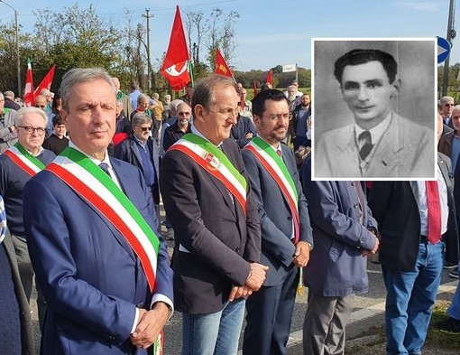 I sindaci di Cassano Magnago, Busto Arsizio e Legnano a una commemorazione di Mauro Venegoni (nel riquadro) I sindaci di Cassano Magnago, Busto Arsizio e Legnano a una commemorazione di Mauro Venegoni (nel riquadro)