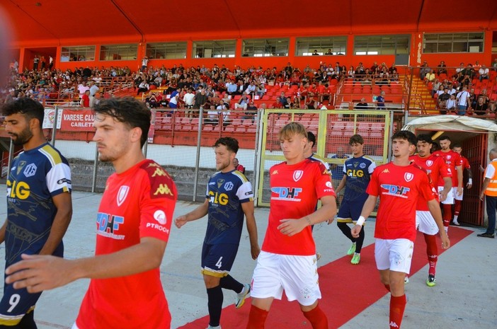 Varese al Franco Ossola nel giorno del suo 116° compleanno (Foto Ezio Macchi) Varese al Franco Ossola nel giorno del suo 116° compleanno (Foto Ezio Macchi)
