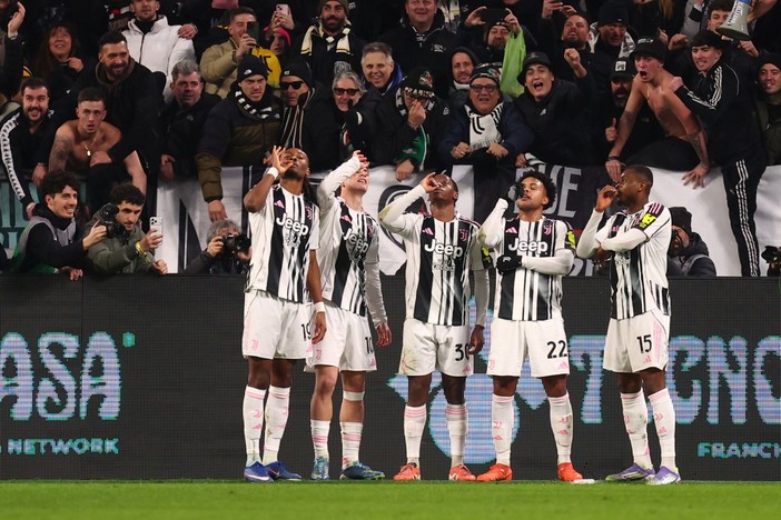 La Juve stende 3-0 il Napoli, a segno David, Yildiz e Kostic La Juve stende 3-0 il Napoli, a segno David, Yildiz e Kostic