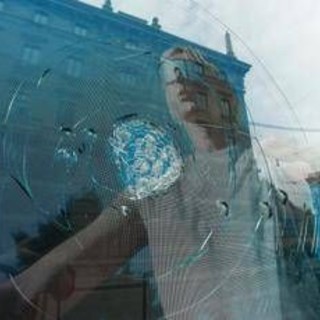 Guerriglia a Milano, parlano i negozianti: "Abbiamo paura che ci riconoscano e vengano a cercarci" Guerriglia a Milano, parlano i negozianti: "Abbiamo paura che ci riconoscano e vengano a cercarci"