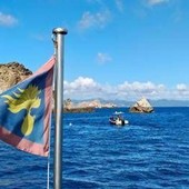 Barchino di migranti travolge e uccide 17enne che fa il bagno sul sup a Su Giudeu: arrestato scafista Barchino di migranti travolge e uccide 17enne che fa il bagno sul sup a Su Giudeu: arrestato scafista