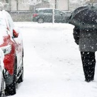Italia al gelo, neve su Toscana e Puglia: l'inverno 'record'