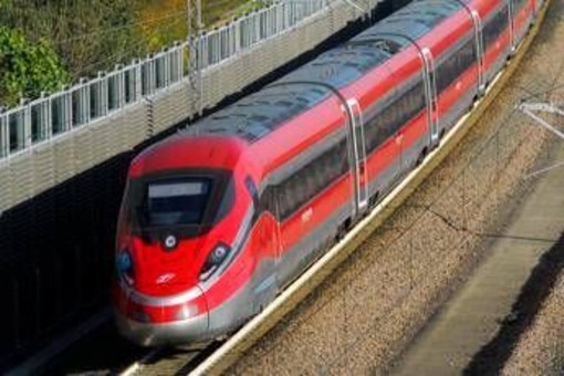 Treni, ripresa la circolazione sulla linea Alta Velocità Roma-Firenze
