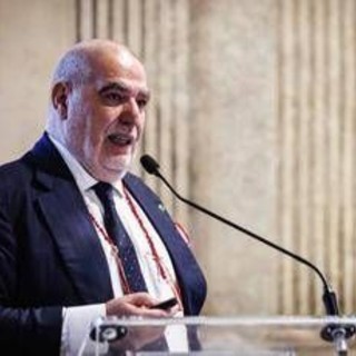 Tumori, Aiom: &quot;Biopsia liquida solo per 1 donna su 10 con cancro seno metastatico&quot;