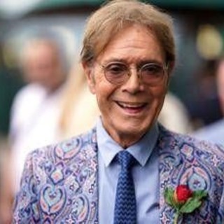 Cliff Richard: "Sono guarito dal cancro alla prostata, sosterrò lo screening nazionale"