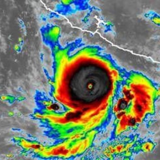Messico, uragano Polo si rafforza: potrebbe diventare 'catastrofico'