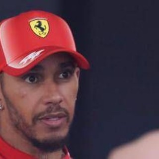 Hamilton difende Vasseur: "E' la persona giusta, puntate il dito su chi è più in alto"