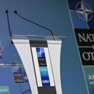 Nato, oggi il summit di Ankara: Alleanza sempre più europea Nato, oggi il summit di Ankara: Alleanza sempre più europea