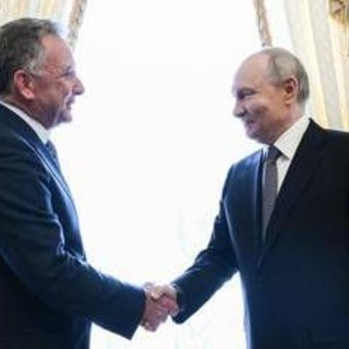 Putin vede Witkoff e annuncia: "Rilascio Hubbard e prime 40mila tonnellate di gasolio agli Usa" Putin vede Witkoff e annuncia: "Rilascio Hubbard e prime 40mila tonnellate di gasolio agli Usa"