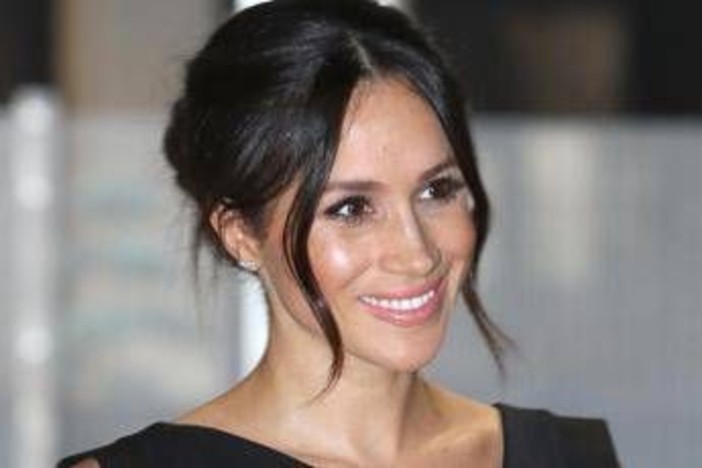 Meghan presenta il suo lussuoso calendario dell'Avvento, 24 cioccolatini a 131 euro
