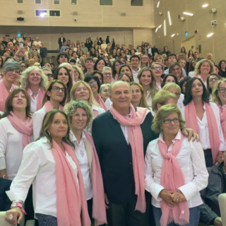 Tumore al seno, “Sorrisi in Rosa” festeggia 10 anni di solidarietà e prevenzione