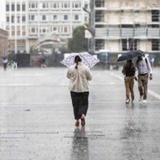 Maltempo, scuole chiuse e allerta meteo arancione e gialla per temporali sabato 10 ottobre: le regioni a rischio