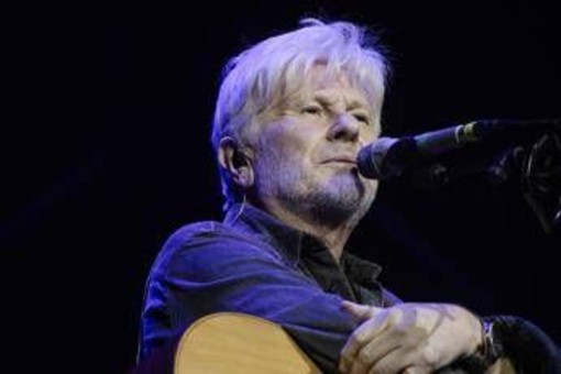 Ron prolunga lo stop per motivi di salute: "Fragilità emotive dopo un virus"