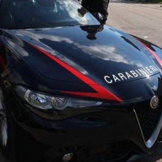 Napoli, sequestra per ore ragazza adescata sui social e la violenta: arrestato Napoli, sequestra per ore ragazza adescata sui social e la violenta: arrestato