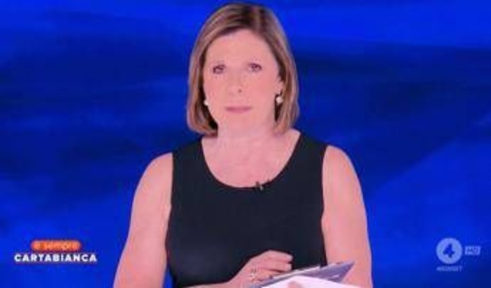 E' sempre Cartabianca, spot a raffica e trasmissione in ritardo