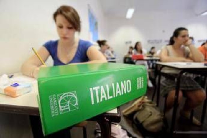Allarme della Crusca: "Il futuro della lingua italiana è a rischio" Allarme della Crusca: "Il futuro della lingua italiana è a rischio"