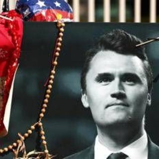 Charlie Kirk, la vedova: "Indosso suo ciondolo insanguinato"