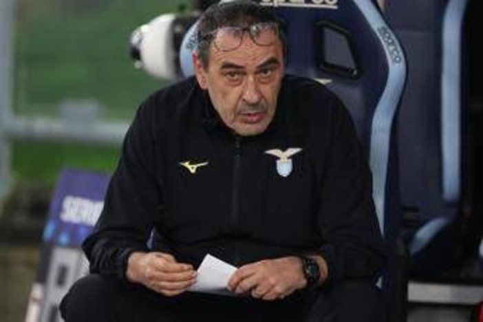 Sarri operato al cuore, la nota della Lazio: "Tornerà in panchina nei prossimi giorni"