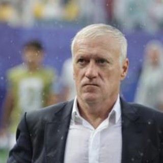 Mondiali, Deschamps torna in Francia: morta la madre del ct dei Bleus Mondiali, Deschamps torna in Francia: morta la madre del ct dei Bleus