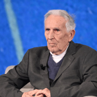 Garattini: "Alcol cancerogeno. Un bicchiere di vino al giorno non è privo di rischi" Garattini: "Alcol cancerogeno. Un bicchiere di vino al giorno non è privo di rischi"
