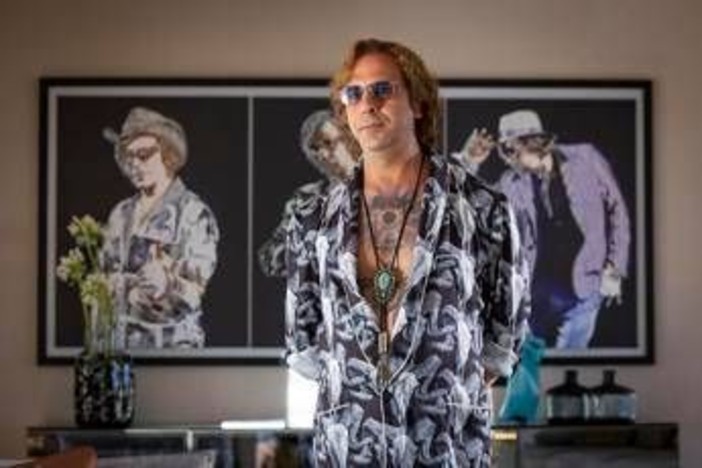 'Buen Camino', Checco Zalone svela trama e prime immagini del nuovo film 'Buen Camino', Checco Zalone svela trama e prime immagini del nuovo film