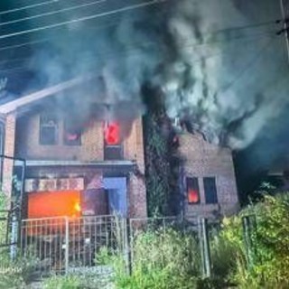 Ucraina, Zelensky: "Escalation quotidiana da parte di Mosca, in raid della notte due morti e 14 feriti"