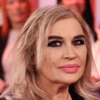 Tragedia Crans-Montana, Lory Del Santo: "Morte figli non si supera mai, si sopravvive" Tragedia Crans-Montana, Lory Del Santo: "Morte figli non si supera mai, si sopravvive"