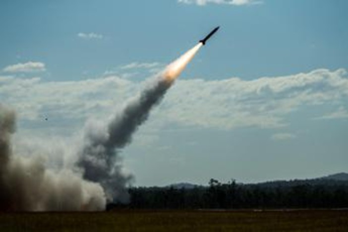 Ucraina progetta lo scudo antimissile. Zelensky: "Italia e Francia ci daranno nuovi Samp/T"