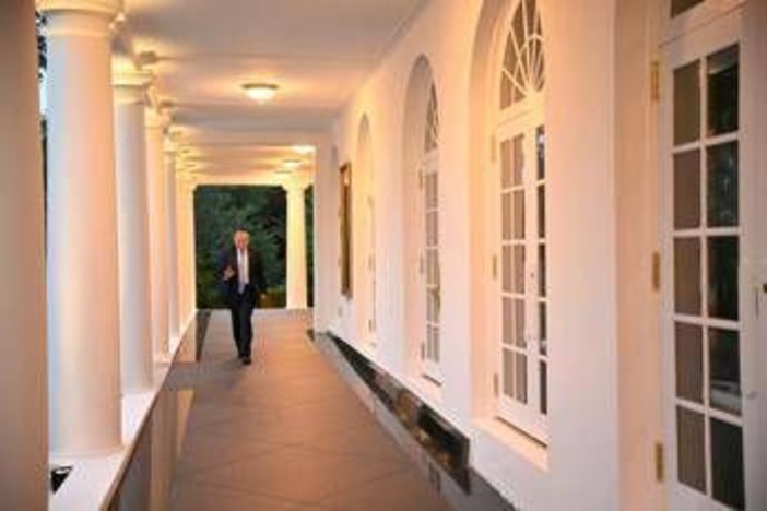Medio Oriente, allerta Usa: "Rischio escalation". Trump anticipa rientro da Camp David