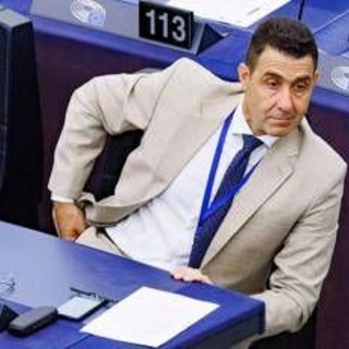 Europarlamento, il generale Vannacci in Ue con l'AfD: destra 'trina' anche in Italia Europarlamento, il generale Vannacci in Ue con l'AfD: destra 'trina' anche in Italia