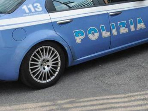 Latina, 73enne trovata morta in casa: sangue e abitazione a soqquadro Latina, 73enne trovata morta in casa: sangue e abitazione a soqquadro