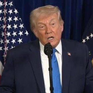 Trump: "Assalto super per catturare Maduro, guideremo Venezuela fino a transizione giusta" Trump: "Assalto super per catturare Maduro, guideremo Venezuela fino a transizione giusta"