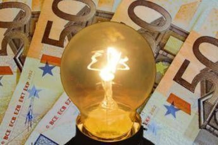 Bollette, addebiti gonfiati e contratti fornitura attivati senza consenso: come dire stop alle truffe