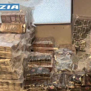 Maxi sequestro da 190 kg di droga nel milanese, due arresti