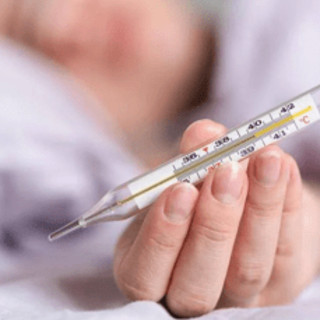 Influenza, salgono infezioni respiratorie. Iss: "Nessun segno di maggiore gravità" Influenza, salgono infezioni respiratorie. Iss: "Nessun segno di maggiore gravità"