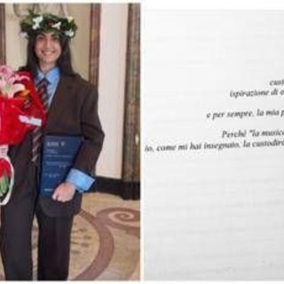 La figlia di Pino Daniele si laurea e dedica la tesi al padre: "Custode dei miei sogni"