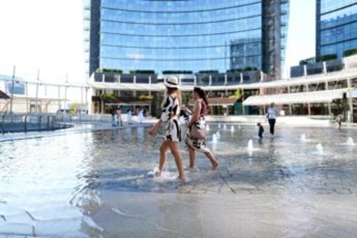 Sale l'allerta afa sull'Italia, oggi bollino arancione in 10 città Sale l'allerta afa sull'Italia, oggi bollino arancione in 10 città