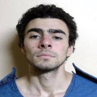 Usa, Luigi Mangione pronto a dichiararsi colpevole nel processo federale: svolta nel caso Brian Thompson