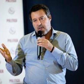 Lega, Salvini si dimette da segretario: tesoriere Di Rubba commissario fino al Congresso Lega, Salvini si dimette da segretario: tesoriere Di Rubba commissario fino al Congresso