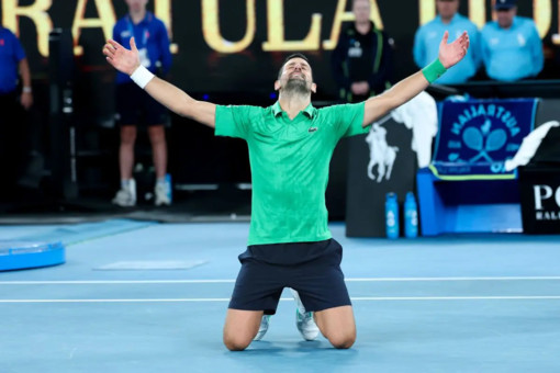 Djokovic batte Sinner al quinto e vola in finale all’Australian Open Djokovic batte Sinner al quinto e vola in finale all’Australian Open