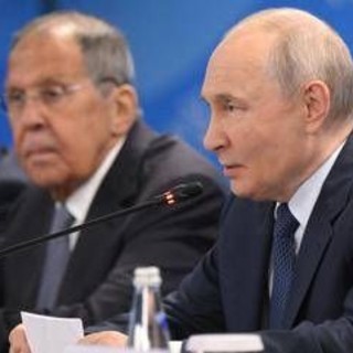 Russia, Putin: "Nessun attacco all'Ue". Lavrov ribalta la minaccia: "Guerra breve se Europa ci colpisce" Russia, Putin: "Nessun attacco all'Ue". Lavrov ribalta la minaccia: "Guerra breve se Europa ci colpisce"