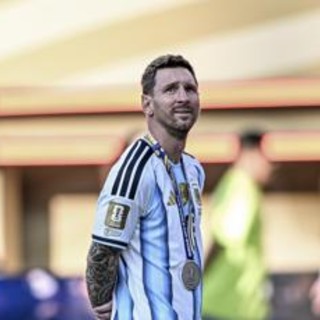 "L'Argentina ha vinto i Mondiali", lo scherzo del pilota ai passeggeri in volo "L'Argentina ha vinto i Mondiali", lo scherzo del pilota ai passeggeri in volo
