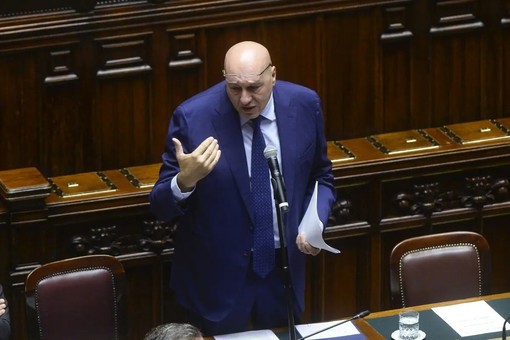 Iran, Crosetto “Dialogo continuo per evitare ogni spiralizzazione del conflitto”