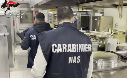 Controlli dei Nas nelle mense ospedaliere, irregolarità in 4 casi su 10