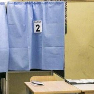 Sondaggio politico, Fratelli d'Italia stabile e Pd scende