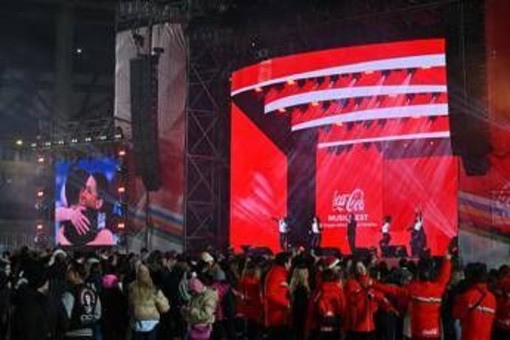 Milano-Cortina, parte il viaggio della Fiamma Olimpica, Coca-cola accende Roma tra sport e musica Milano-Cortina, parte il viaggio della Fiamma Olimpica, Coca-cola accende Roma tra sport e musica