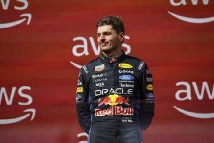 Verstappen rinnova con la Red Bull fino al 2030: "Ora voglio tornare al vertice" Verstappen rinnova con la Red Bull fino al 2030: "Ora voglio tornare al vertice"