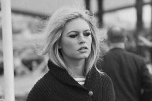 Brigitte Bardot, una vita tra amori travolgenti e cuori infranti Brigitte Bardot, una vita tra amori travolgenti e cuori infranti